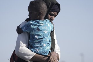 En deux mois de guerre, plus de 2000 personnes ont été tuées au Soudan, selon l'ONG ACLED. Plus de 2,2 millions de personnes ont été déplacées par le conflit, selon l'ONU.
